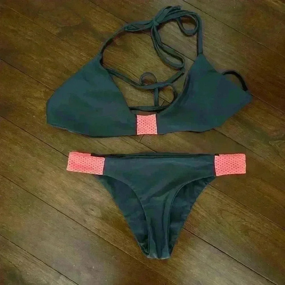 Coy coy gray and pink bikini - Picture 1 of 3